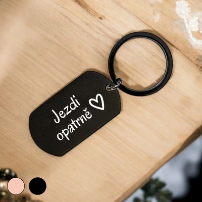 Přívěsek na klíče Ahome Kovová černá Jezdi opatrně – Zboží Mobilmania