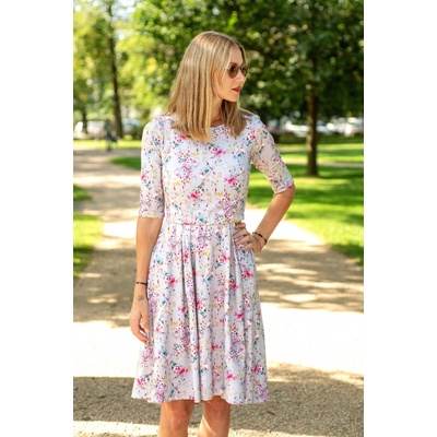 Jsem máma kojicí šaty květy na šedé – Hledejceny.cz