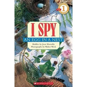 I Spy an Egg in a Nest (ISBN: 9780545220934)