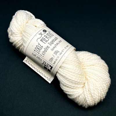 MMboutique Příze na barvení 100% merino ovčí vlna Extrafine Chunky 100 m