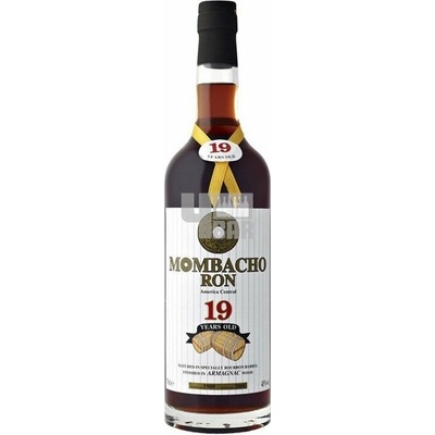Mombacho 19y 43% 0,7 l (holá láhev)