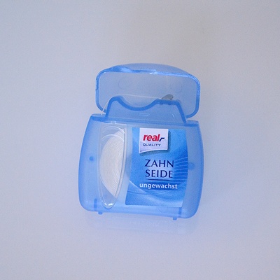 Real Dentálna niť 50 m