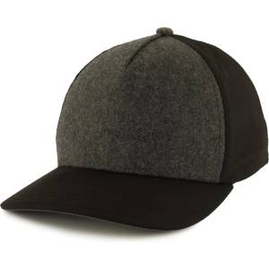 Stoic Шапка с козирка Stoic LaisvallSt. Winter Cap - Black - размер One Size (904-3203-0111)
