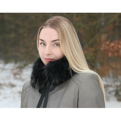 Špongr kožušinový golier z mývalovca BLACK RIB so stuhou