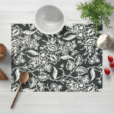 Biante Dekoračné prestieranie PML-105 Biele kvety na čiernom 30x40 cm