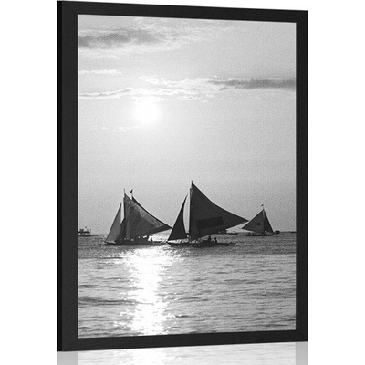 Plakát plachetnice při západu slunce v černobílém provedení - 40x60 silver