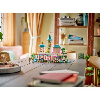 Image 1 of LEGO® Disney Princess™ - Princess Castle & Royal Pets (43267)