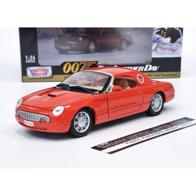 Ford Thunderbird Hardtop Coupe 2002červená Motormax 1:24
