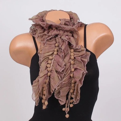 Дамски шал в кафяво с топчета