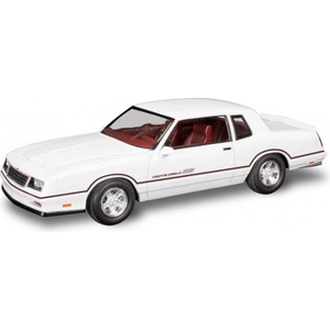 Revell Шевролет 1986 Monte Carlo - сглобяем модел