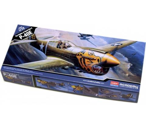 Academy P 40 E Warhawk 1:72