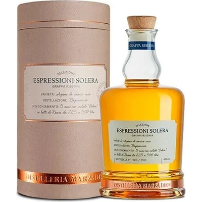 Marzadro Grappa Espressioni Solera 42% 0,7 l (tuba)