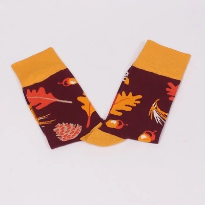 Мъжки памучни чорапи в кафяво и оранжево с есенни листа