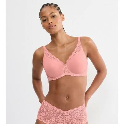 Triumph Amourette W01 Cherry Rose
