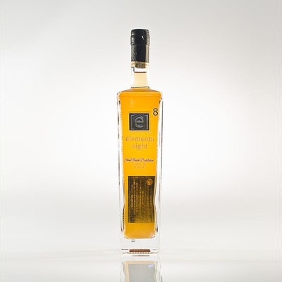 Elements 8 Gold/Vendom 40% 0,7 l (holá láhev)