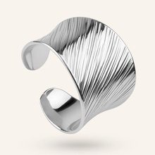 SilveAmo Strieborný široký prsteň tepaný Silver Silk K2.2073