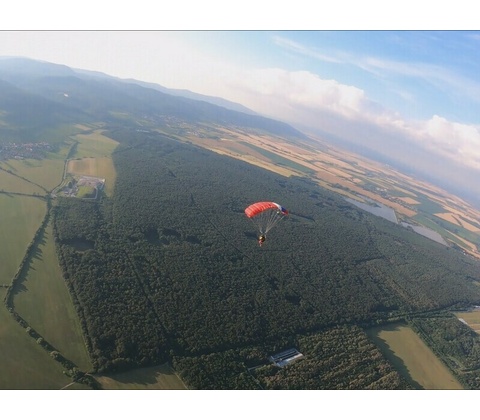 Sólo zoskok padákom