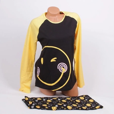 Дамска пижама в черно и жълто с емотикони