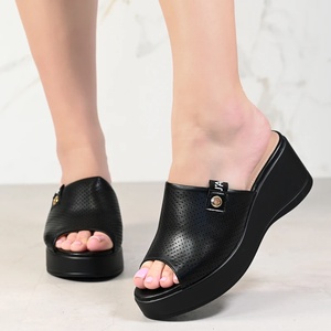  Чехли C5791-1 Black