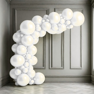 Balonky.cz bílá balónková girlanda rustikální