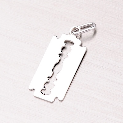 Stříbrný přívěsek žiletka MPN5803