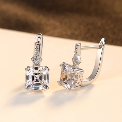 Silenti Jewelry Сребърни обеци "Топаз" - Сребърен