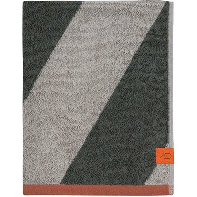 Mette Ditmer Denmark Kaki froté osuška z bio bavlny 70 x 133 cm diagonal