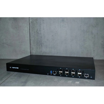 Ubiquiti ER-8-XG