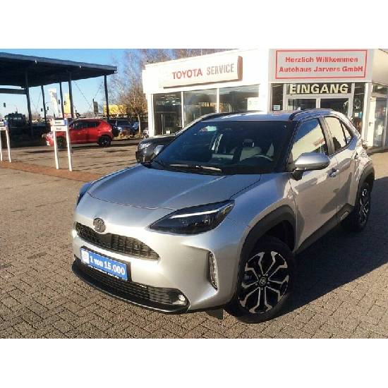 Toyota Yaris Cross 1.5 Hybrid 130 Team Teamplayer 96 kW od 30 499 ...
