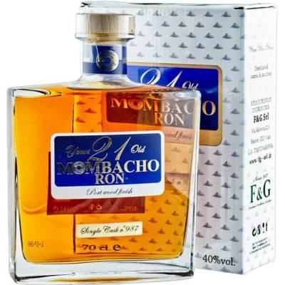 Mombacho 21y 40% 0,7 l (karton)