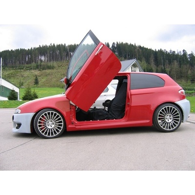 LSD Doors Vertikální otevírání dveří LSD Alfa Romeo 147 typ 937 01/01