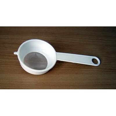 Sítko cedník plast 6,5 cm