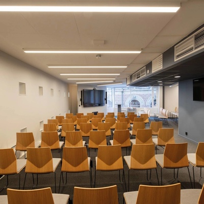 The Light Group S11202