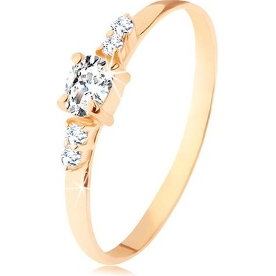 Šperky Eshop prsten ze žlutého 14K zlata čirý zirkonový ovál dvojice zirkonků po stranách S3GG241.56