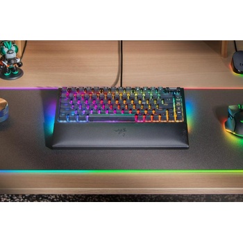 Image 1 of Razer BlackWidow V4 (RZ03-05000100-R3M1)