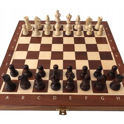 Magiera Rafał Chess uctíval Magiera