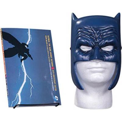 Dark Knight Returns Book & Mask Set Miller Frank