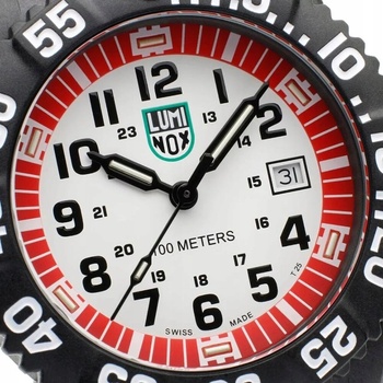 Luminox 2057