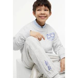 Tommy Hilfiger спортен панталон за деца от памук (KB0KB10498.128.176.9BY2) - answear - 113,42 лв