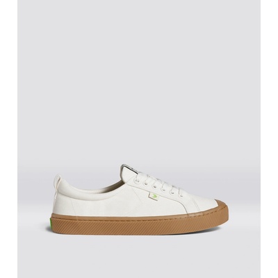 Cariuma OCA Low Gum Off-White Canvas Sneaker