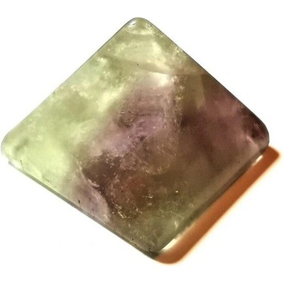 Prosperk Pyramida kámen Fluorit S0003