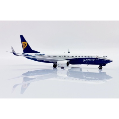 JC Wings B737-8ASWL Ryanair Dreamliner Colors 1:400