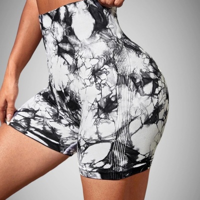 mramor bielo-čierne kraťasy