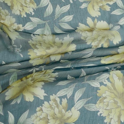 Hedvábný šifon petrolejový, béžové květy, š.135