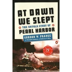 At Dawn We Slept | Gordon W. Prange, Donald M. Goldstein, Katherine V. Dillon (ISBN: 9780140157345)