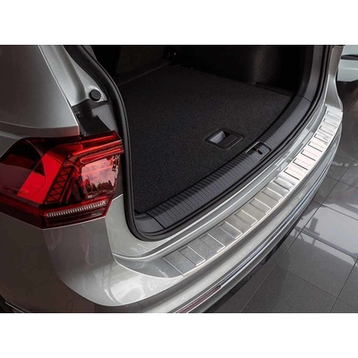 VW Tiguan Allspace 18 Kryt prahu pátých dveří