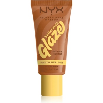NYX Cosmetics Buttermelt Glaze озаряващ тониращ флуид SPF 30 цвят Chai Butta 30ml