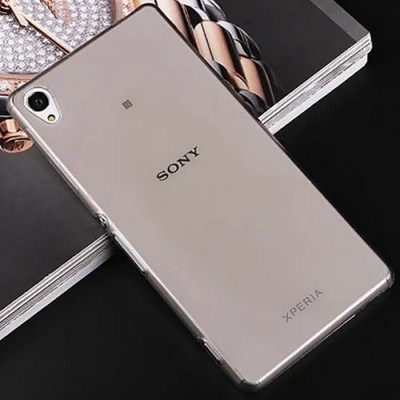 Sony Ултра тънък силиконов калъф черен за Sony Xperia Z4 (UTSXpZ4Black)