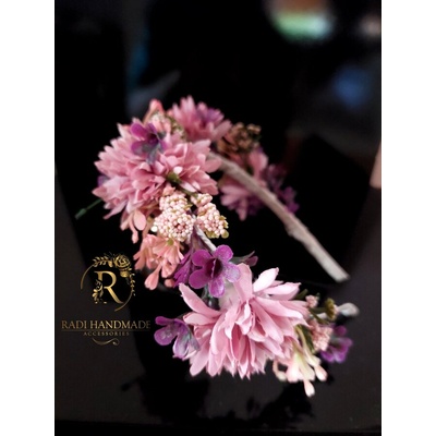 Radi handmade Елегантна диадема с розови хортензии и лилава декорация (643)