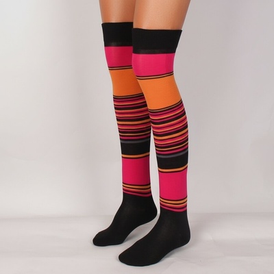 Дамски 7/8 чорапи с десен в няколко цвята